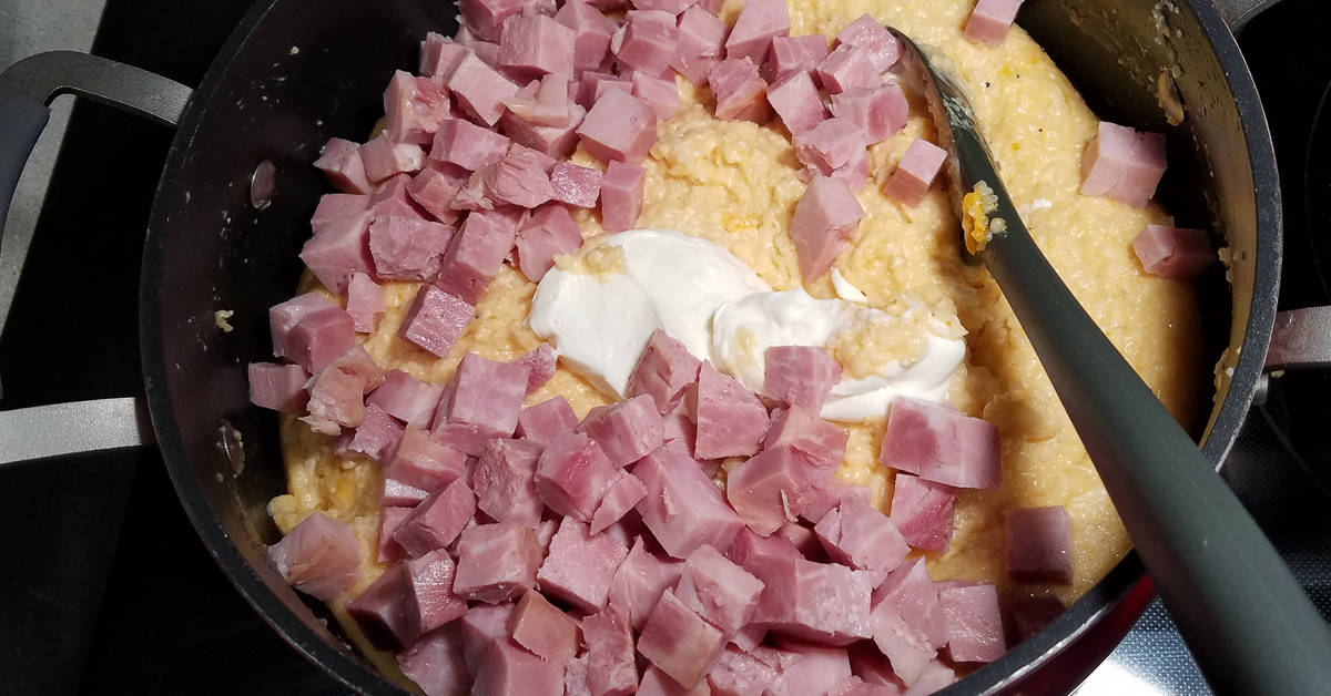Grits and Ham Casserole ham and sour cream in pot