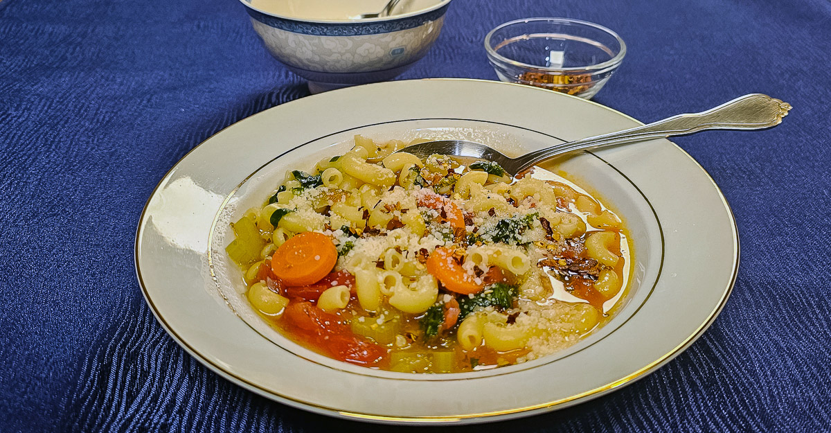 Ninja PossibleCooker Minestrone Soup plated 3