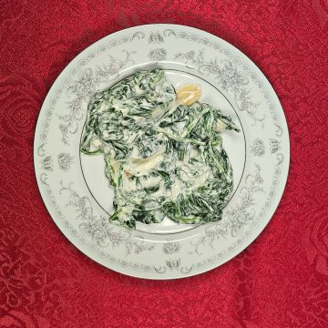 Sautéed Spinach With Garlic and Sour Cream plated 1