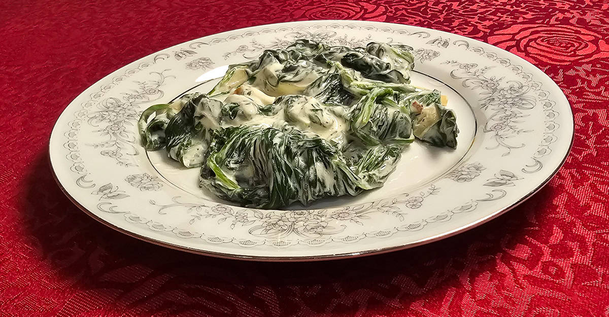 Sautéed Spinach With Garlic and Sour Cream plated 2